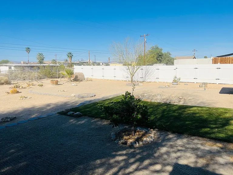 74404 Pinon Dr — Photo 16