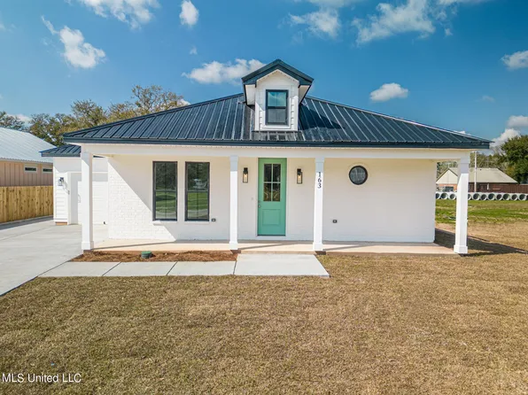 163 Phillips Dr, Gulfport, MS 39507