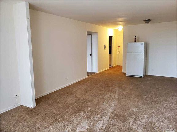 5th image of 138-70 Elder Ave #6S