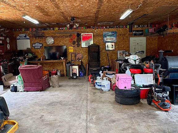 4th image of 1362 Juniper Ave