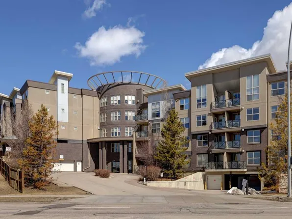 88 SW Arbour Lake Rd NW #103, Calgary, AB T3G 0C2