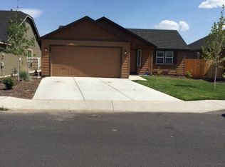 688 NW Green Forest Cir, Redmond, OR 97756