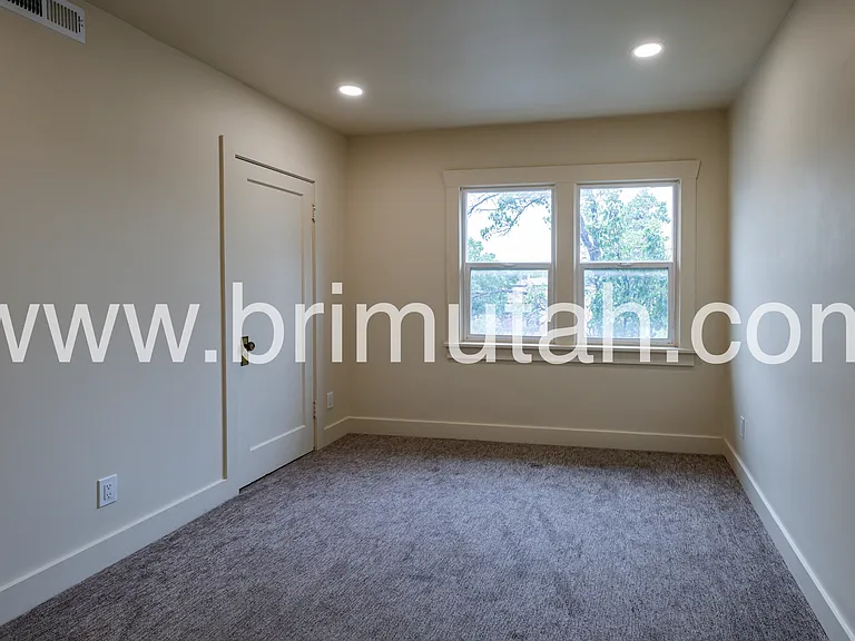 684 W Center St #1 — Photo 13