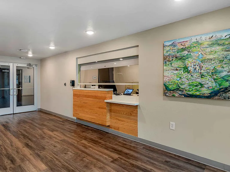 Lobby and Guest Check-in
