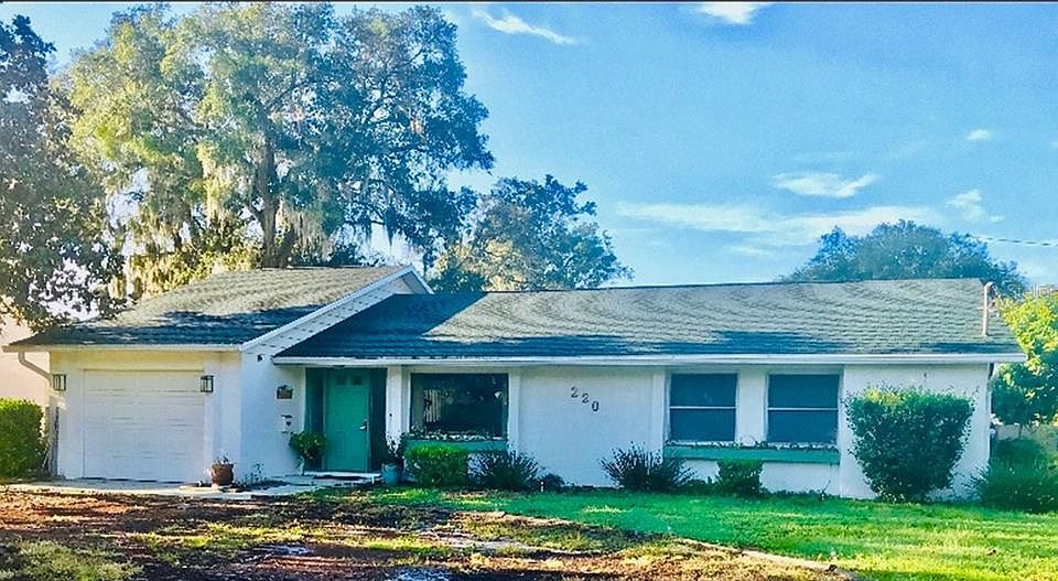1st image of 220 Southcot Dr