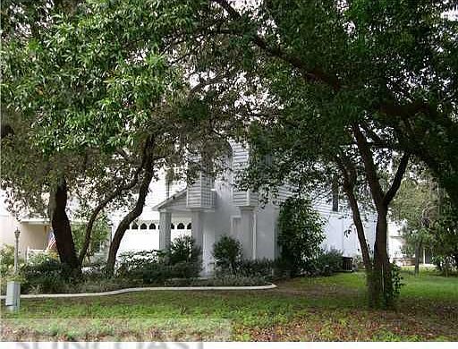 1st image of 513 Rebstock Blvd