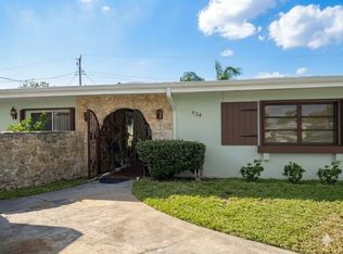 934 Daytona Dr NE, Palm Bay, FL 32905