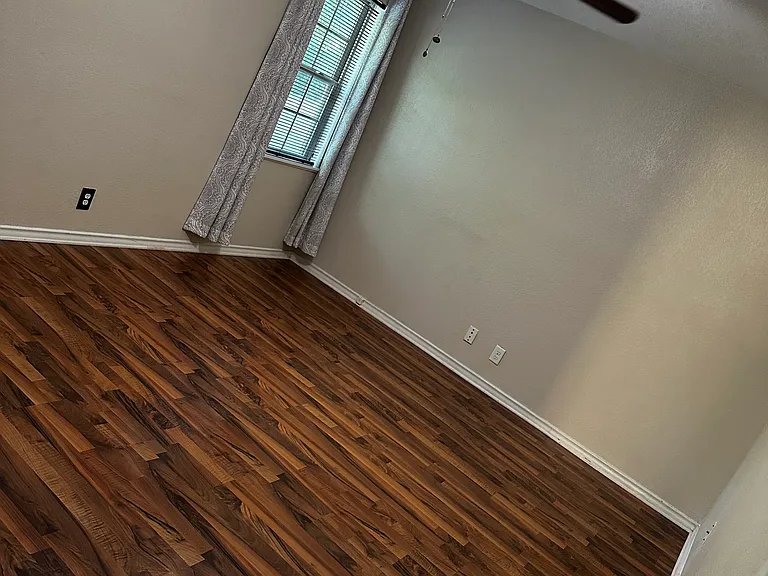 2124 Bandera Dr — Photo 13