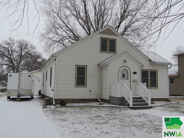 1st image of 316 1st Ave NE