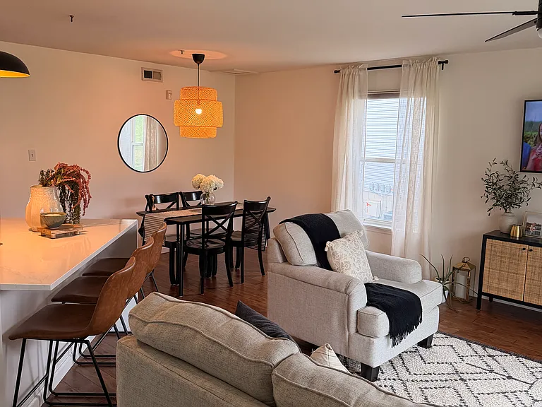1609 Forest Springs Ln #B — Photo 2
