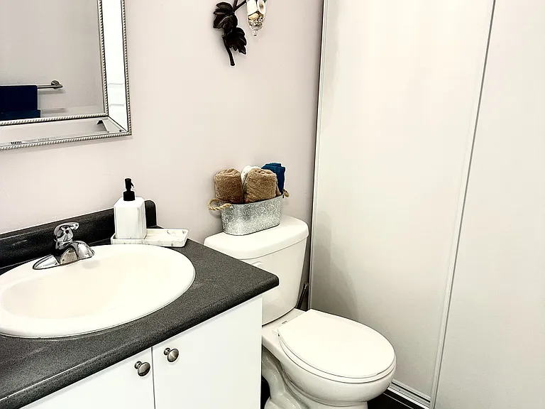 4 Cove Ct #306 — Photo 14