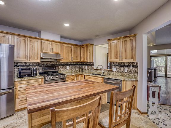 5th image of 539 Deer Ridge Ln S