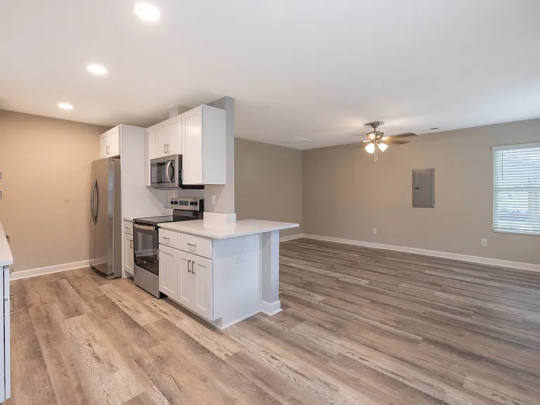 810 Long St — Photo 12