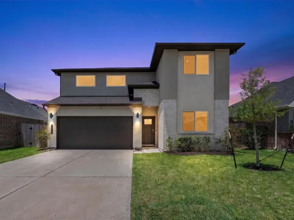 5058 Pine Haven Ln, Fresno, TX 77545