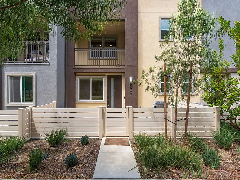 7756 Taylor Ln — Photo 1
