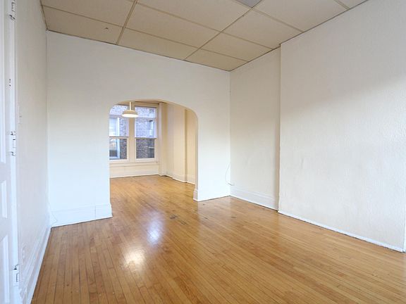 4th image of 1414 W Polk St #2