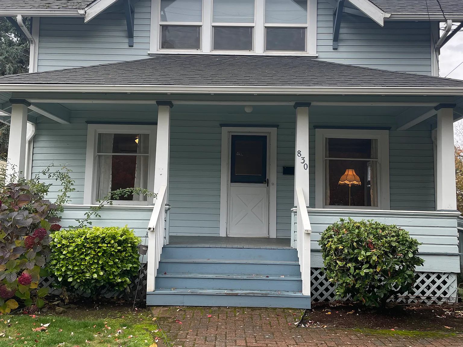 3 bed, 1672 sqft, $2,395 — Photo 2