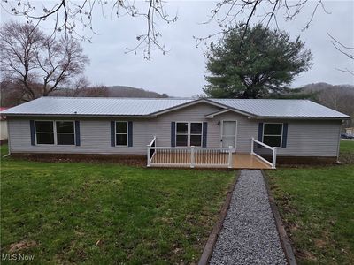 209 State St, Bowerston, OH, 44695