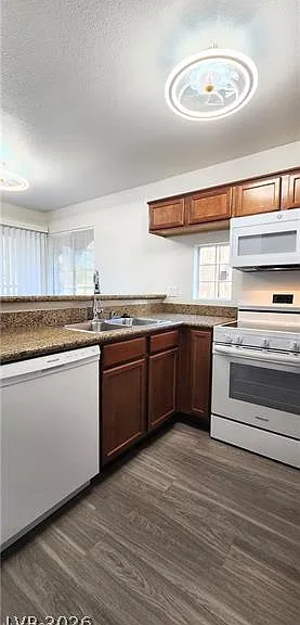 2121 Blue Breeze Dr #101 — Photo 8