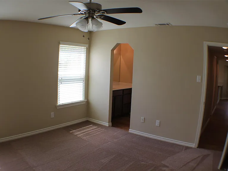 12711 Rampart St — Photo 12