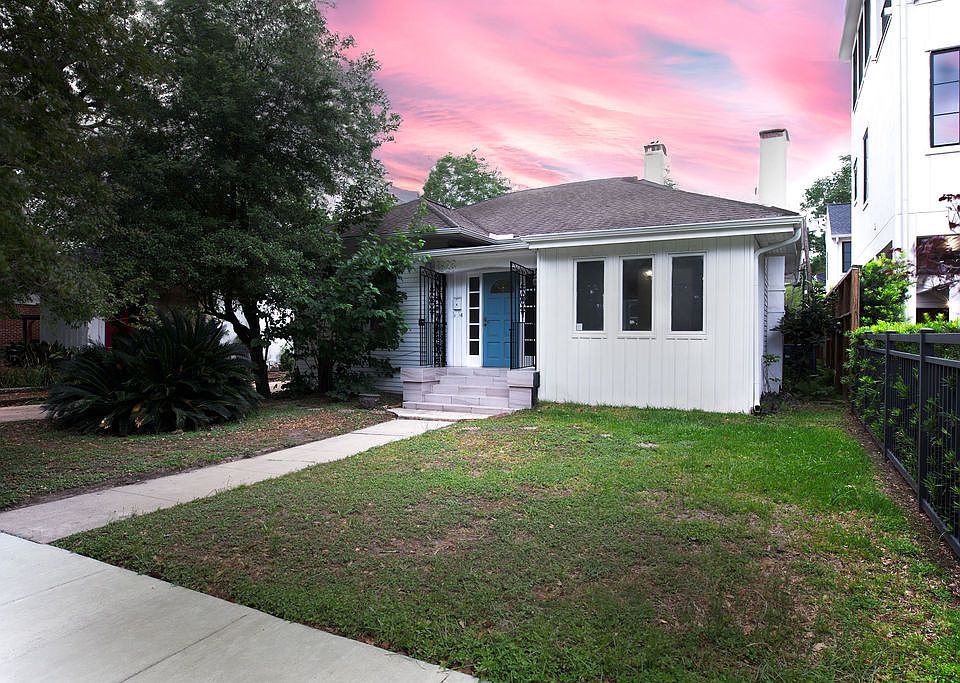On the same street as The Menil