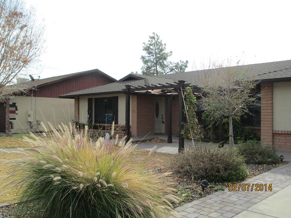 1st image of 915 E Rosemonte Dr