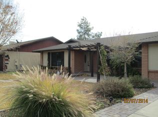 915 E Rosemonte Dr, Phoenix, AZ 85024