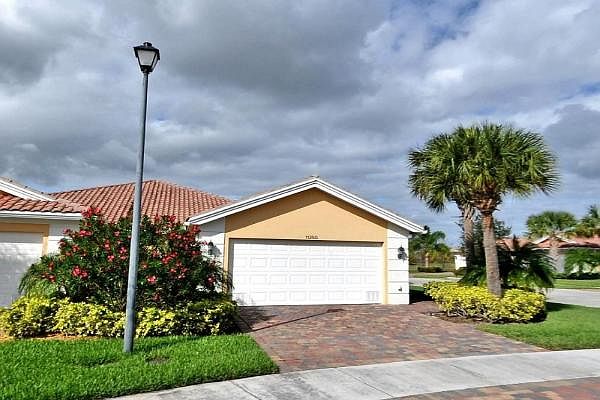 Home For Sale In Tradition