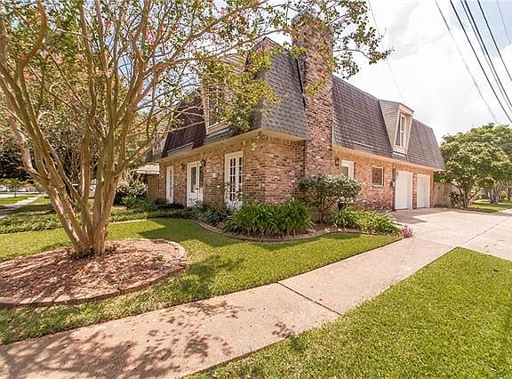 3rd image of 639 Labarre Dr