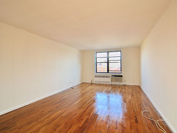 5th image of 138-15 Franklin Ave #627