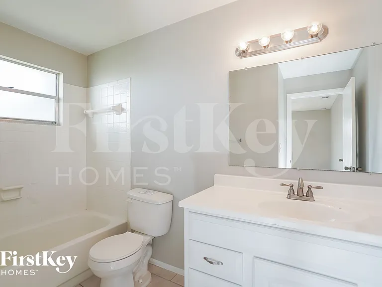 1423 Caywood Cir S — Photo 10