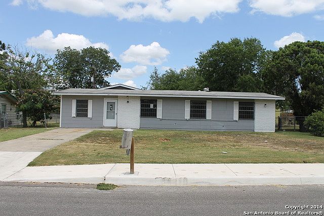 1st image of 147 Gage Dr