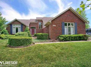 21035 Batchelder Ct, Macomb, MI 48044