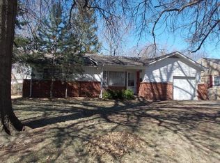 1809 Cherry St, Winfield, KS 67156