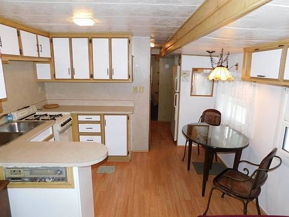 5th image of 11154 Parakeet Dr