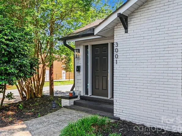 3001 Tuckaseegee Rd, Charlotte, NC 28208