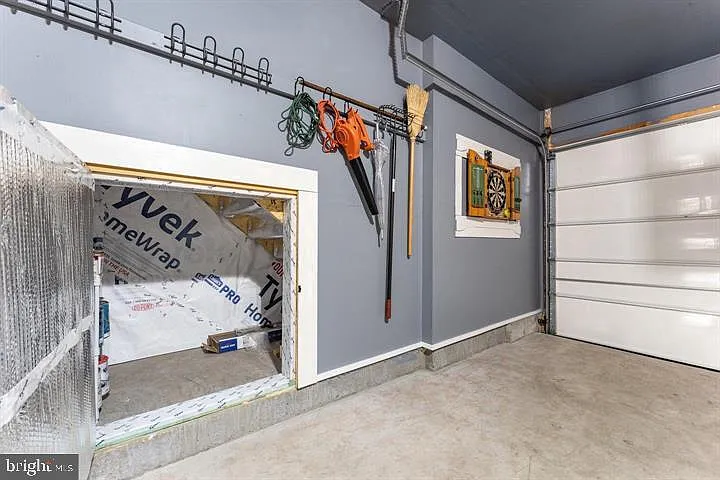 602 Savile Row Ter — Photo 13