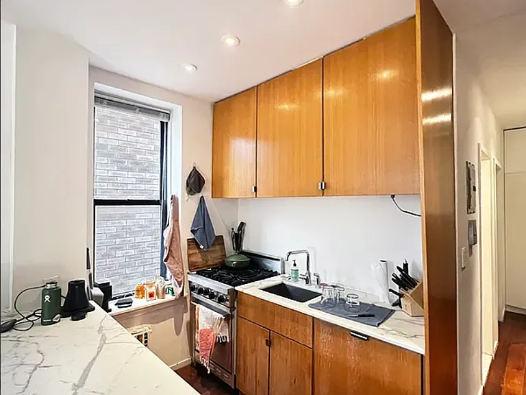 140 Claremont Ave #1G — Photo 3
