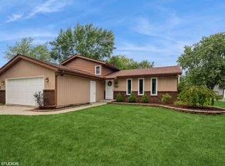 2128 W 96th Pl, Crown Point, IN 46307