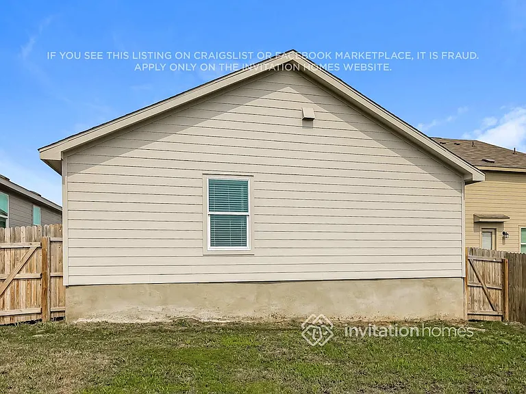 128 Hollywood Dr — Photo 16