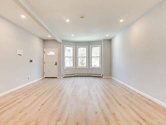 2nd image of 34-36 Millington Ave #34