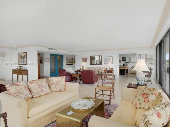 700 Coral Way APT 3, Coral Gables, FL 33134