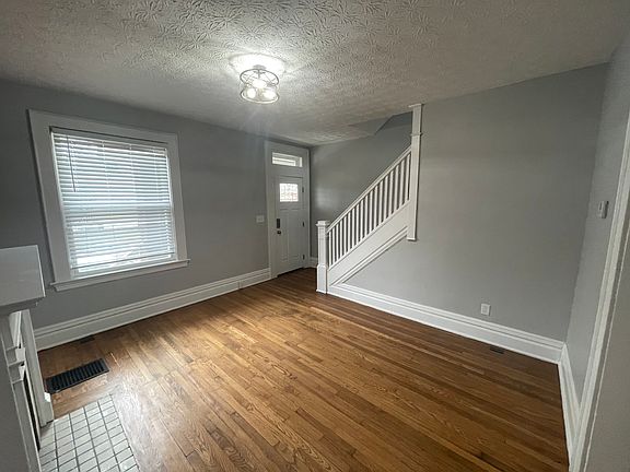 2nd image of 336-348 14th Ave