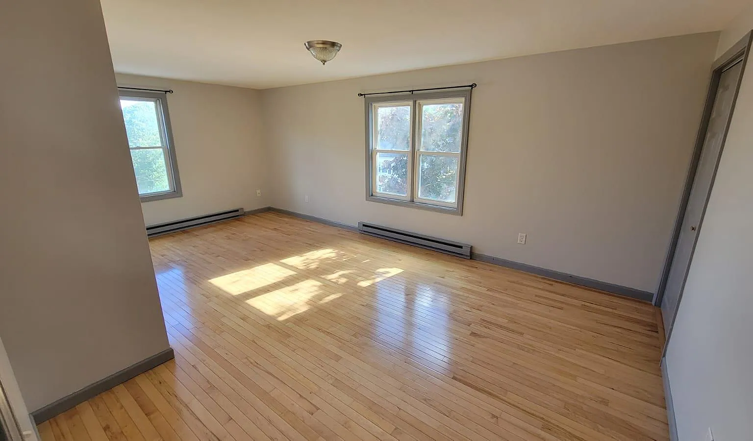 3 bed, 2.5 bath, 1700 sqft, $2,650 — Photo 4