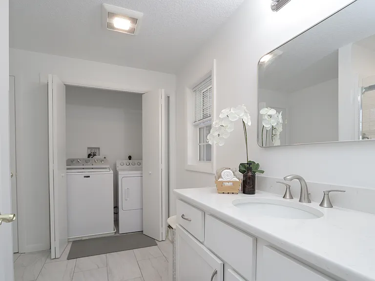 159 Redfern Dr #2 — Photo 26