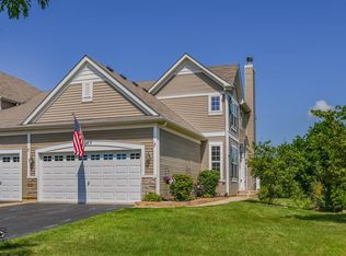 1085 Hampton Ln, Yorkville, IL 60560