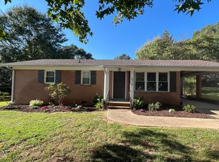 510 Lincoln Dr, Taylors, SC 29687