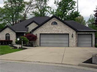 8540 Indian Creek Dr, Poland, OH 44514