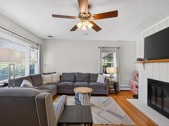 3rd image of 1200 Heath Ave