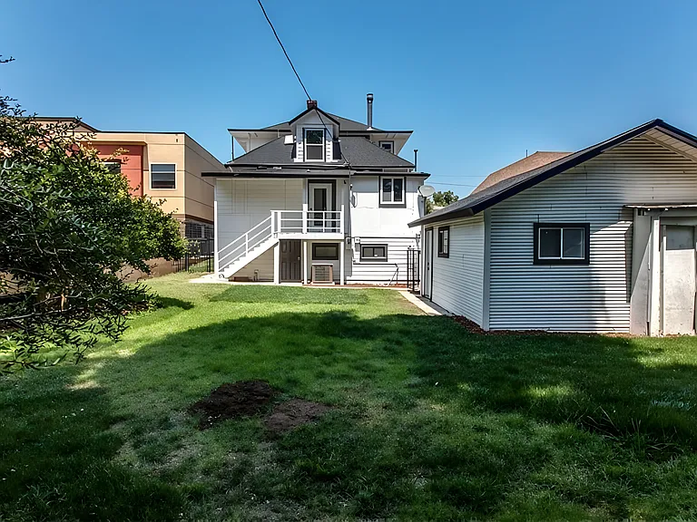4224 Brockton Ave — Photo 19